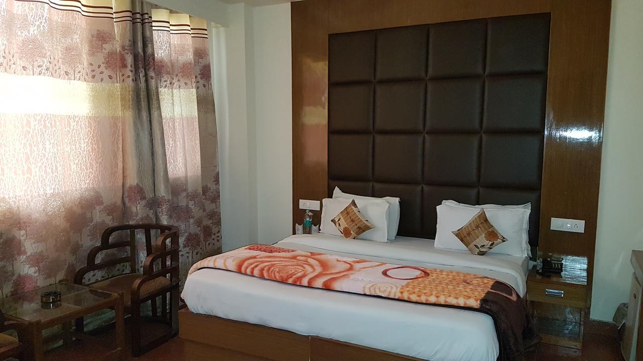 Hotel Ganges Rivera Haridwār Esterno foto