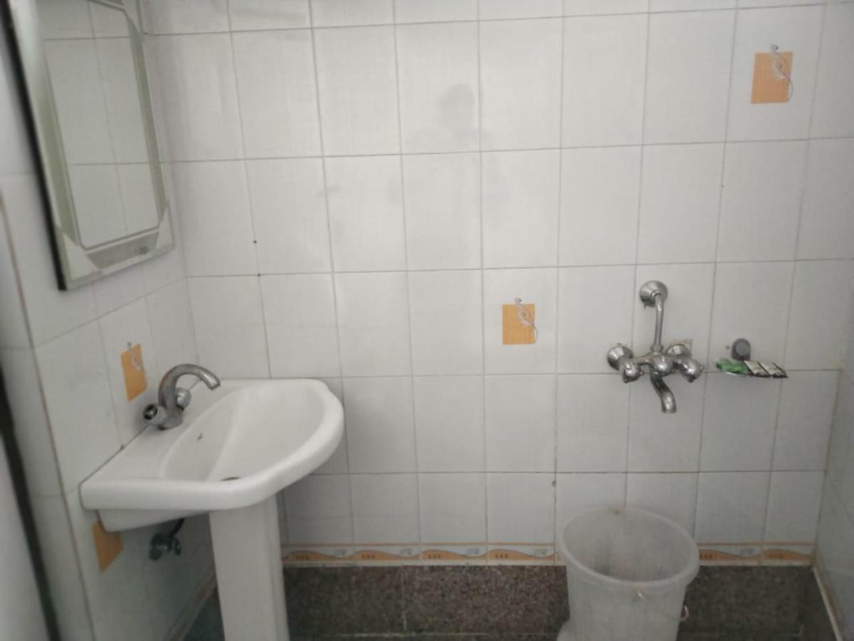 Hotel Ganges Rivera Haridwār Esterno foto